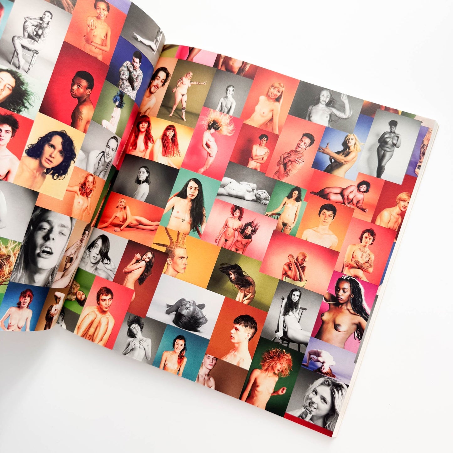 ライアン・マッギンレー展　BODY LOUD ! 東京オペラシティ文化財団