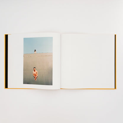 任航 : Ren Hang　Republic - Editions du LIC - 文福