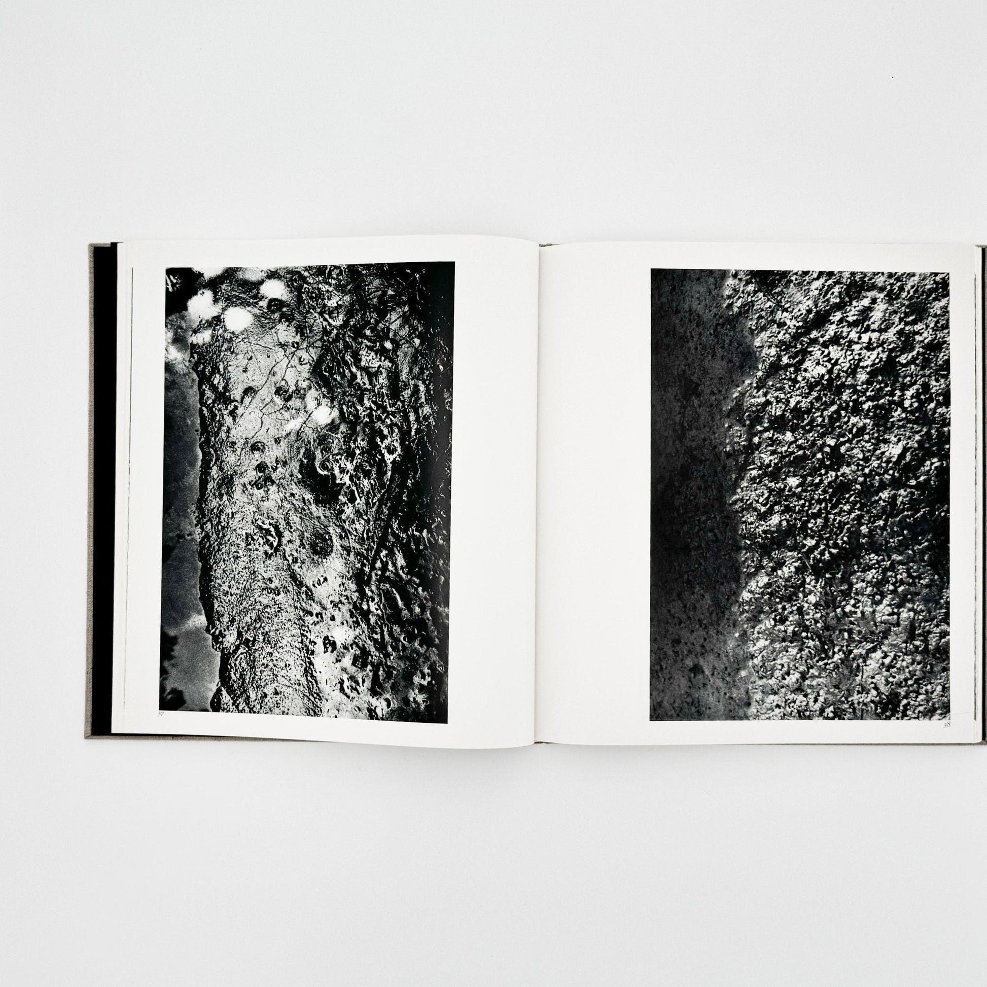 森永純　河　累影 / River, Its Shadow of Shadows - 邑元舎 - 文福