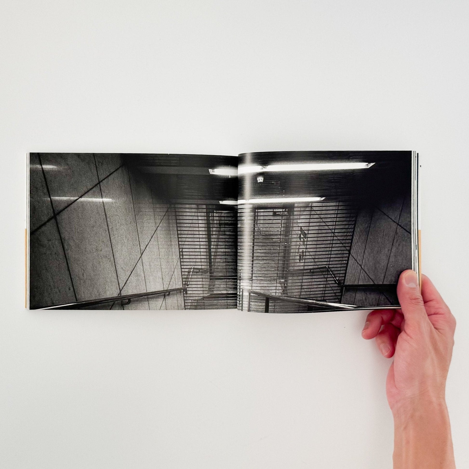 梁丞佑　君はあっちがわ　僕はこっちがわ（サイン入り） - 新風舎 - 文福