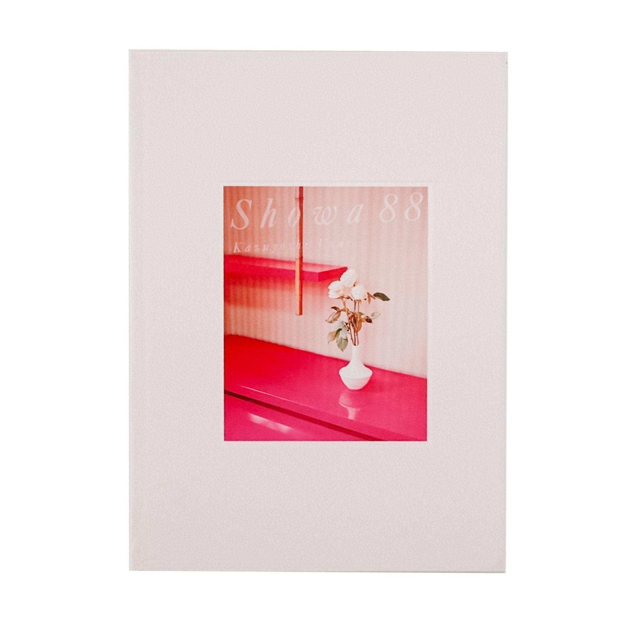Kazugi Usui Photo Collection Showa 88 (Signed) – 文福
