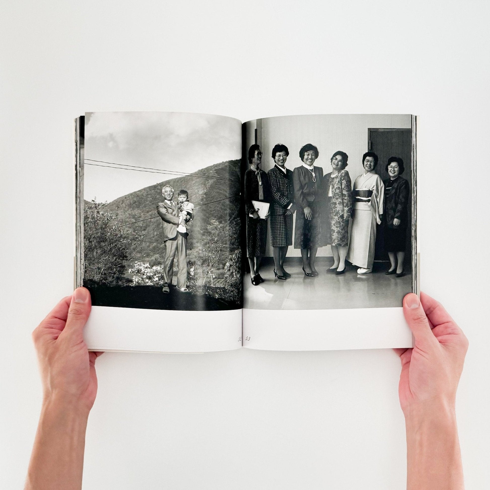 秋山亮二　楢川村 - 朝日新聞社 - 文福