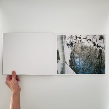 鈴木理策　Water Mirror Case Publishing