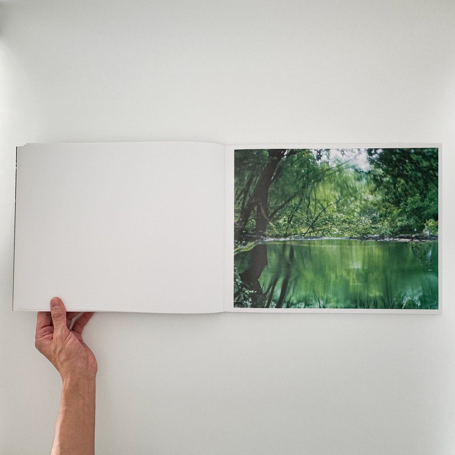 鈴木理策　Water Mirror Case Publishing