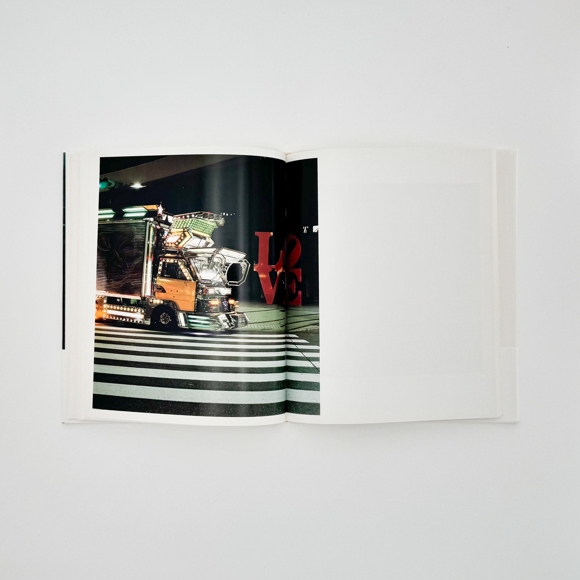 田附勝　DECOTORA リトルモア