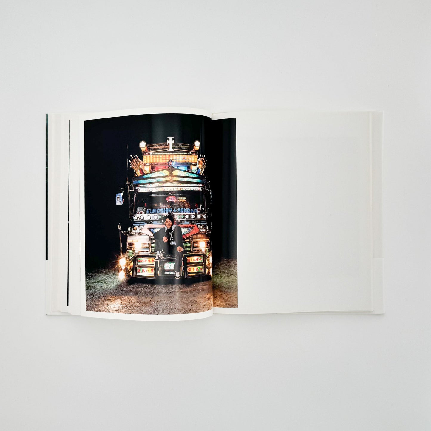 田附勝　DECOTORA リトルモア