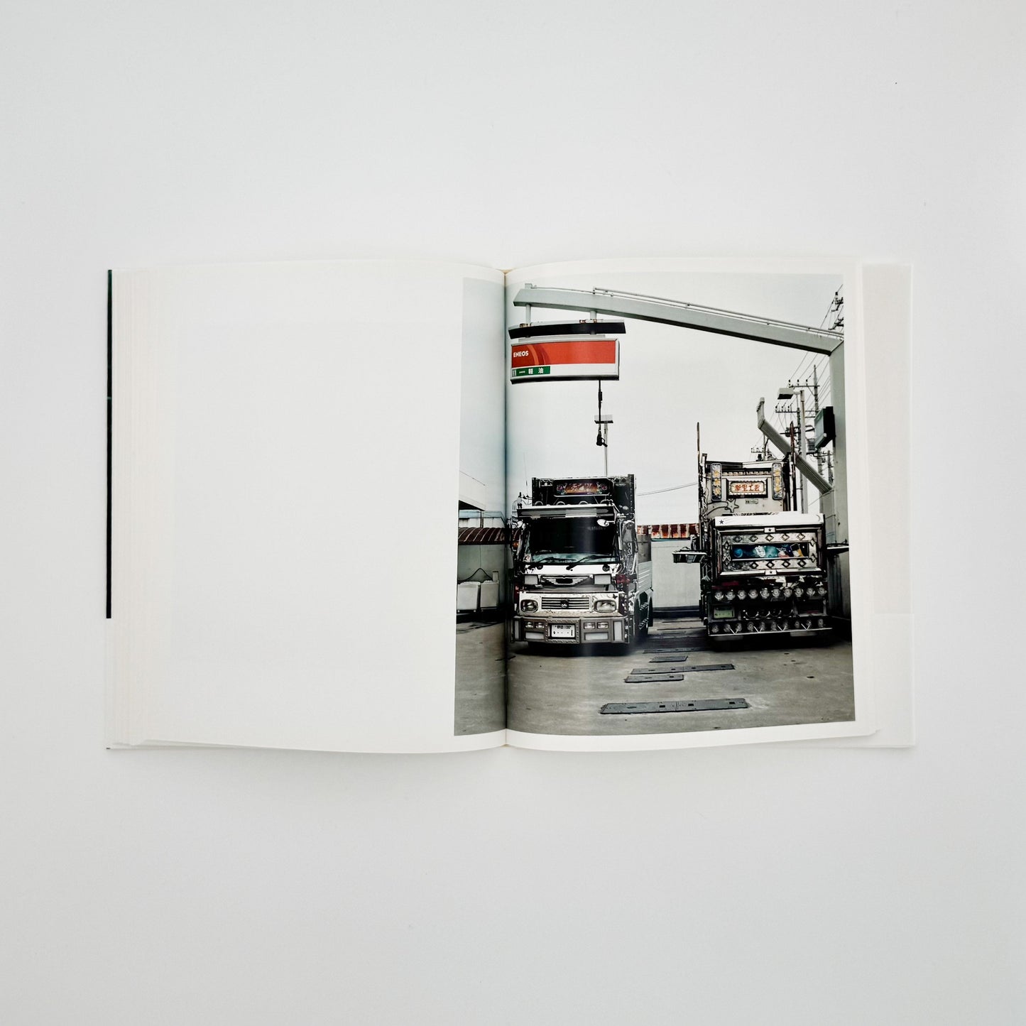 田附勝　DECOTORA リトルモア