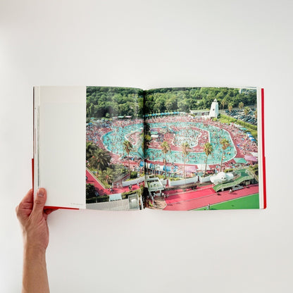 土田ヒロミのニッポンー都市化・バブル・新世紀・まつり・ヒロシマに見る時代と人々。 - 産経新聞社 - 文福