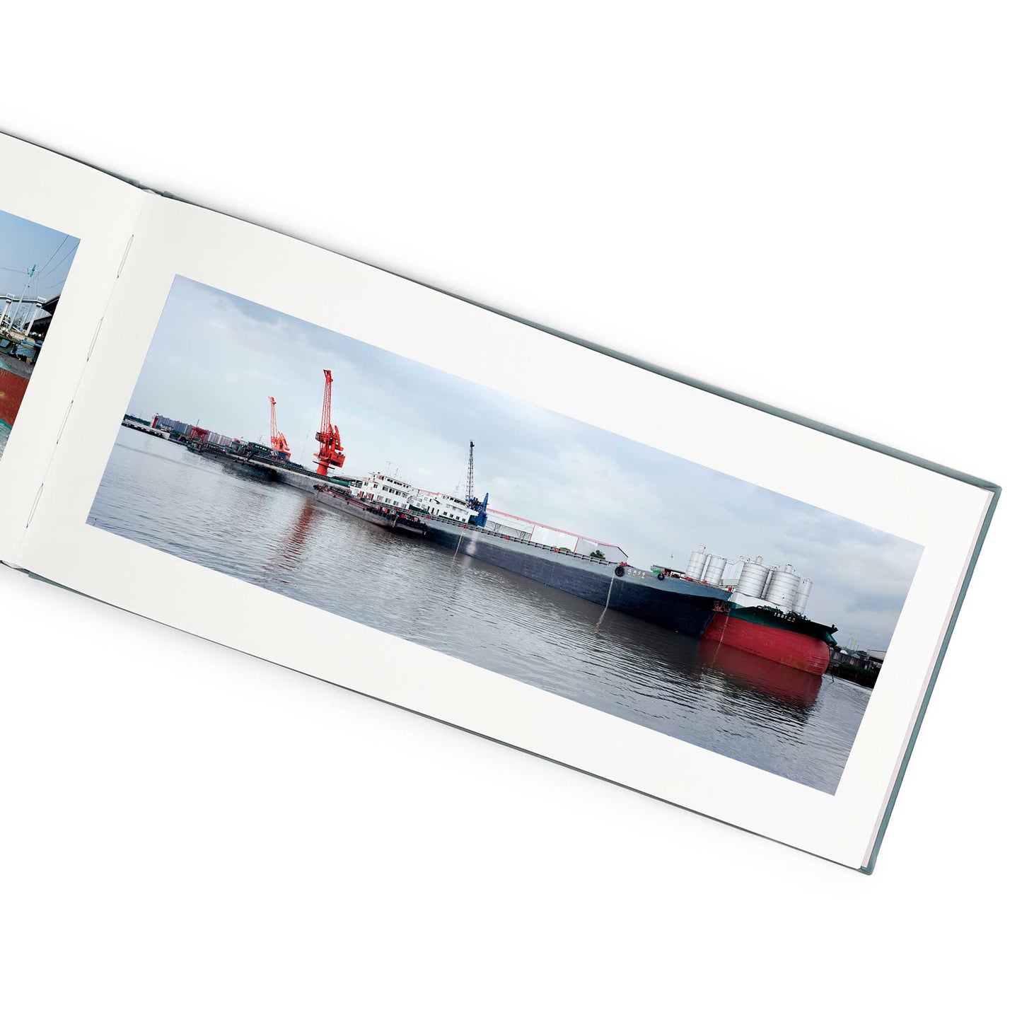 宛超凡　河はすべて知っているー黄浦江 STAIRS PRESS