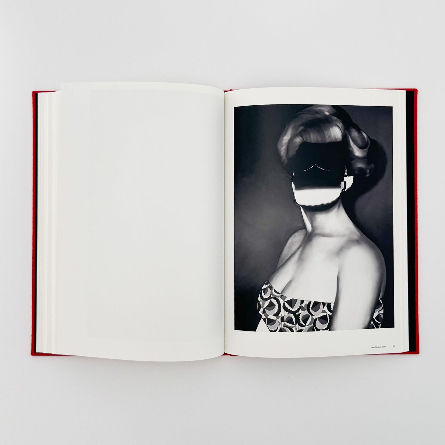 五木田智央　PEEKABOO 東京オペラシティ文化財団