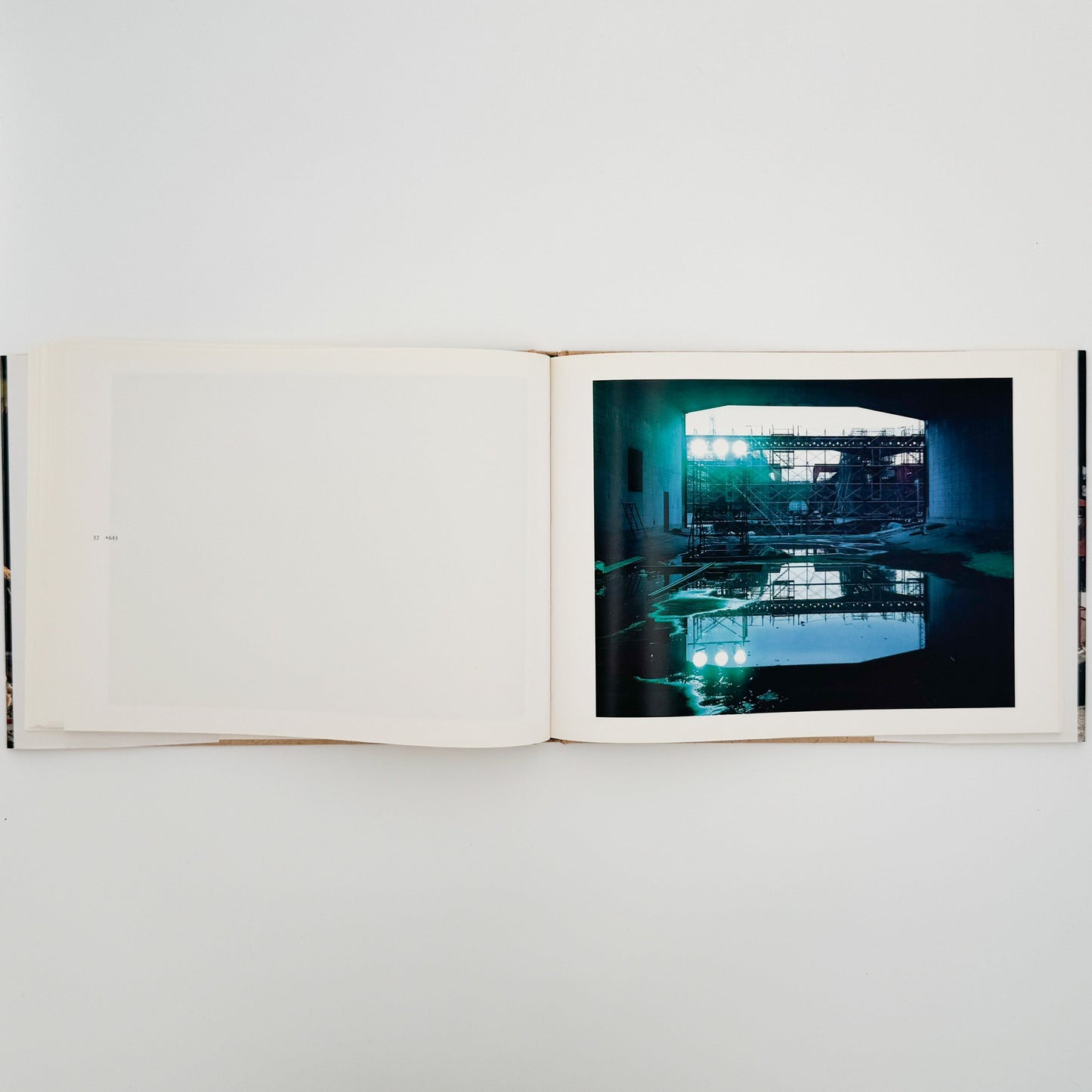 山根敏郎　フロント 情報センター出版局